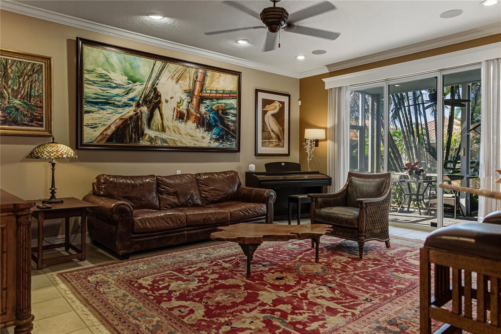 Image 23 of 95 For 313 10th Avenue E