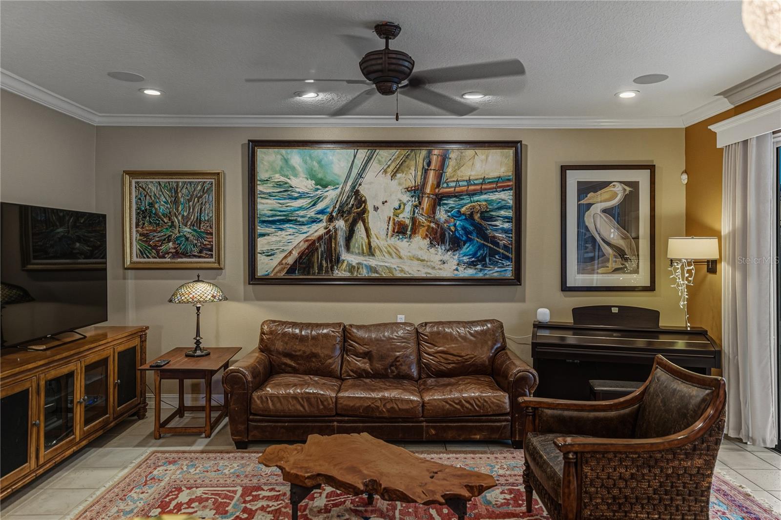 Image 25 of 95 For 313 10th Avenue E