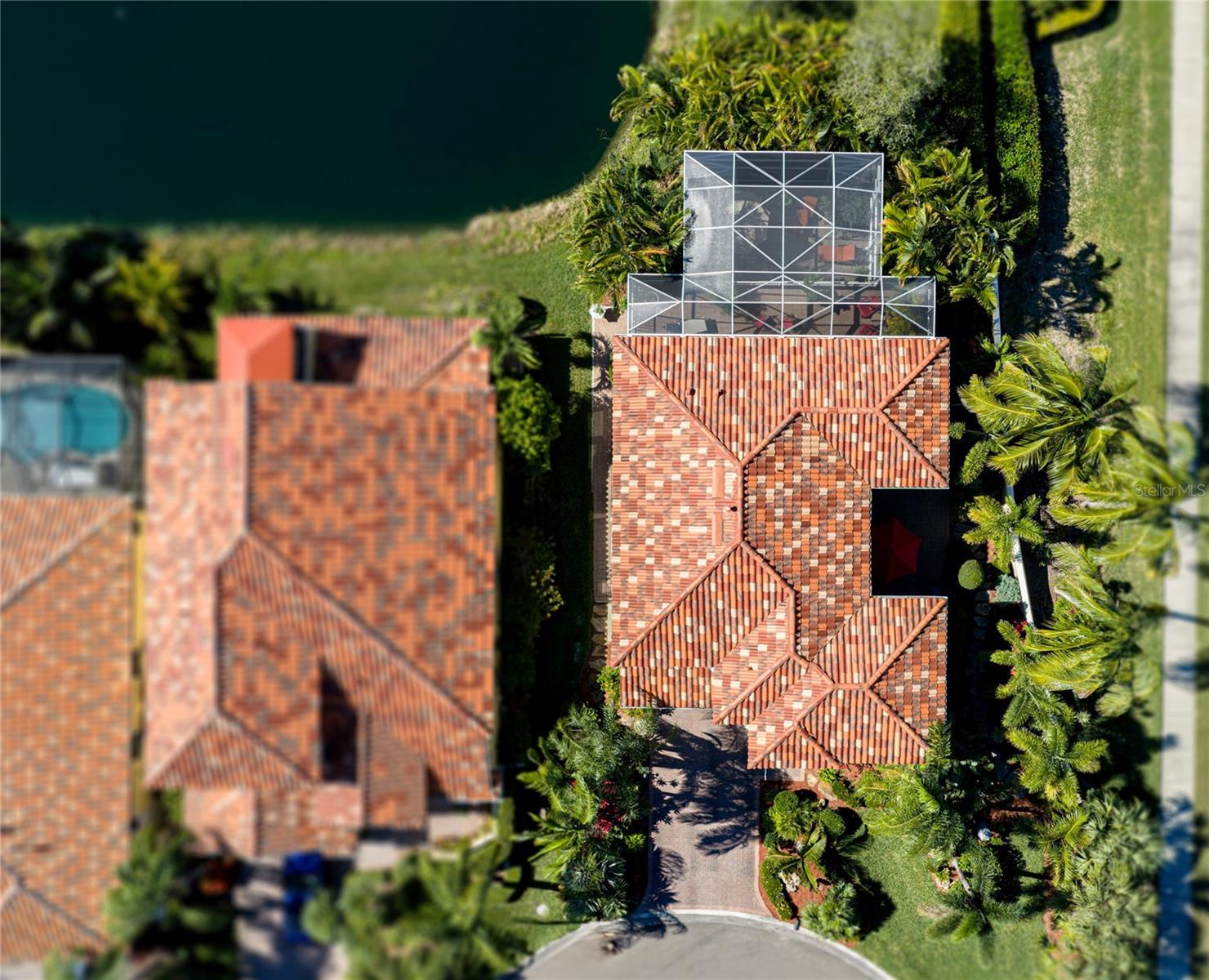 Image 4 of 95 For 313 10th Avenue E