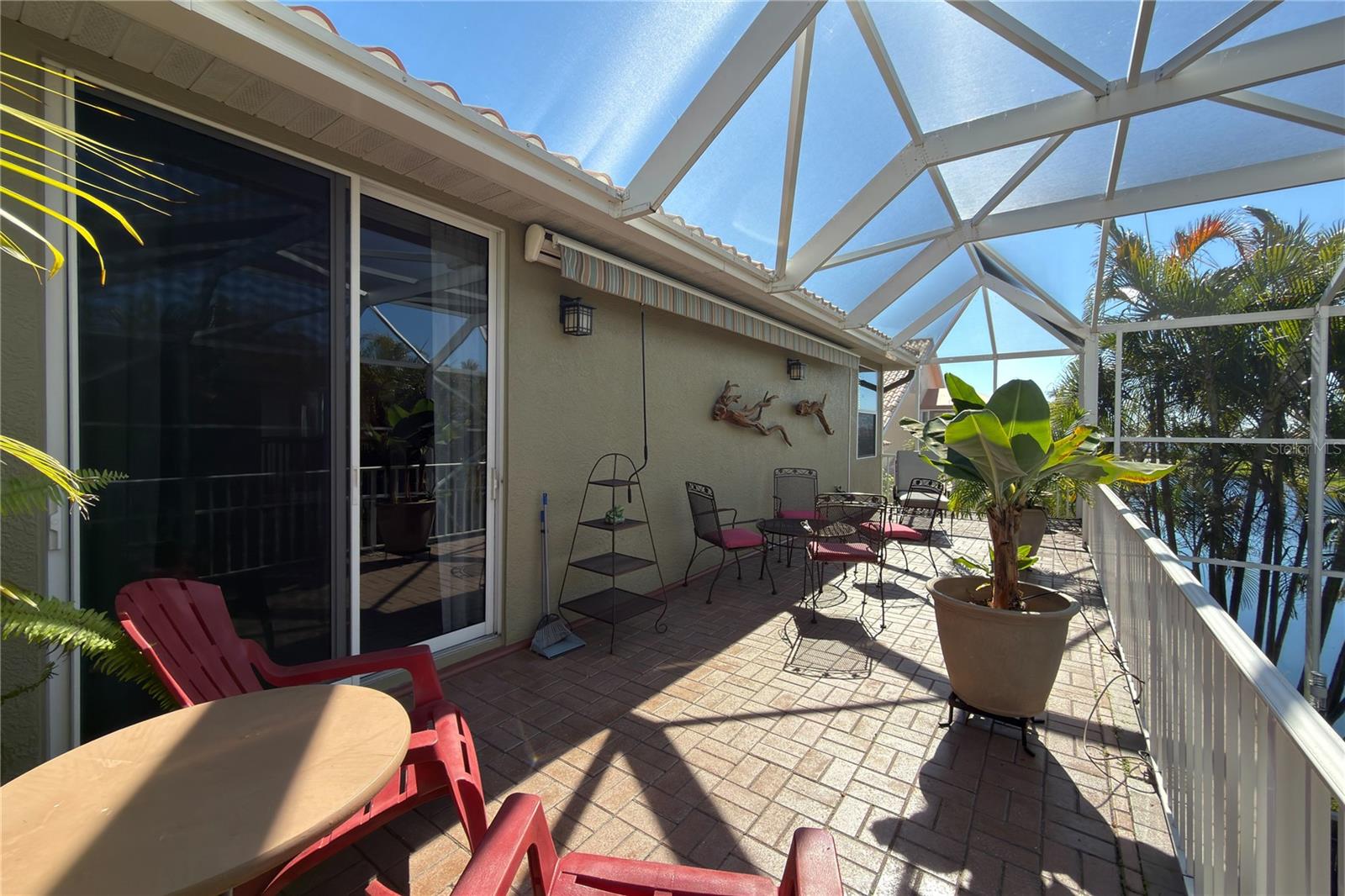 Image 43 of 95 For 313 10th Avenue E