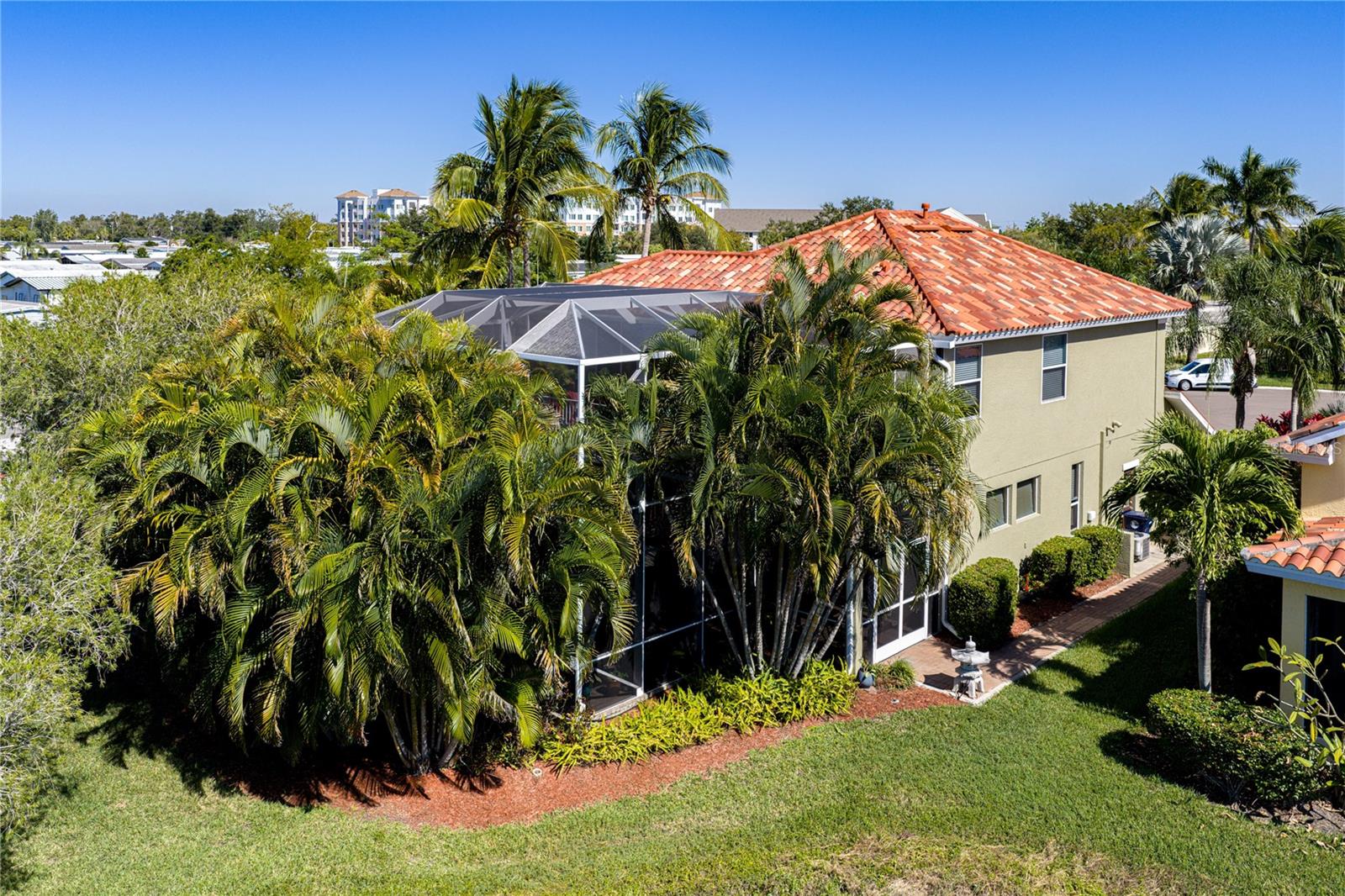 Image 56 of 95 For 313 10th Avenue E