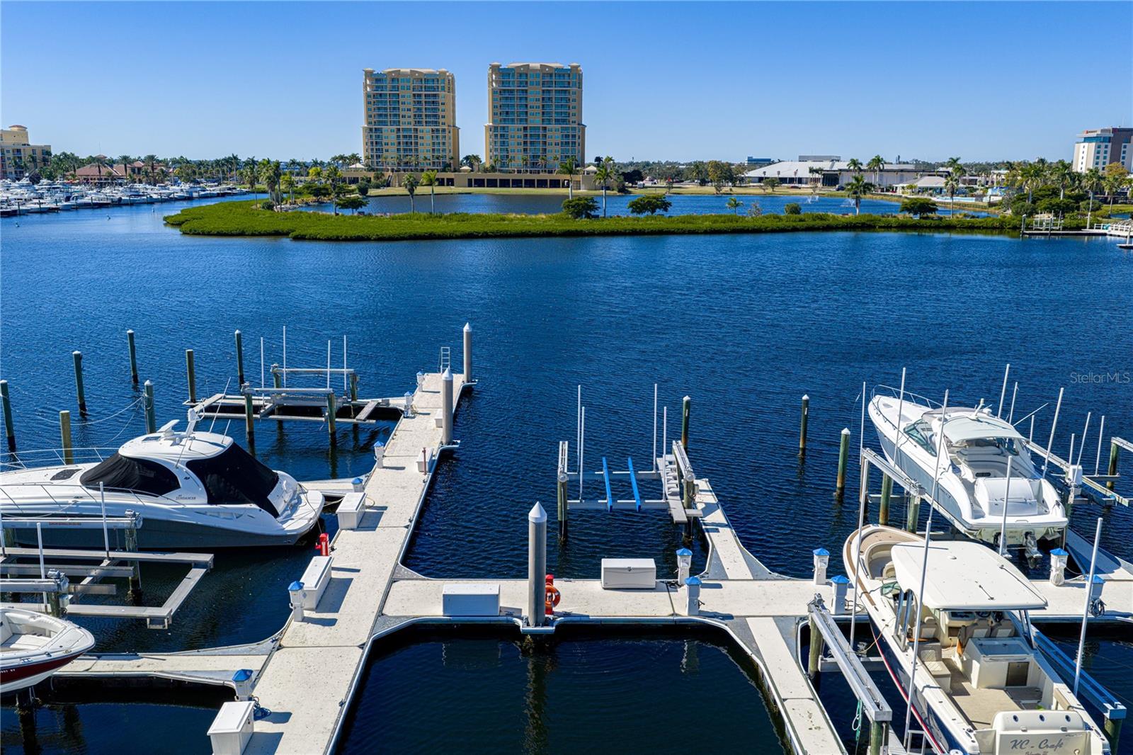 Image 77 of 95 For 313 10th Avenue E