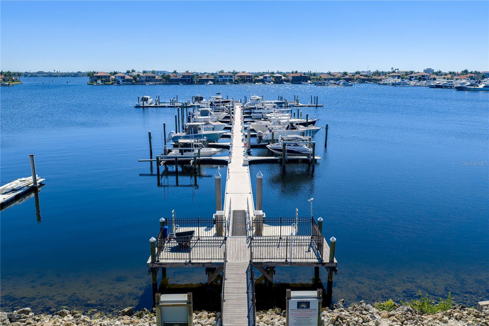 Image 80 of 95 For 313 10th Avenue E