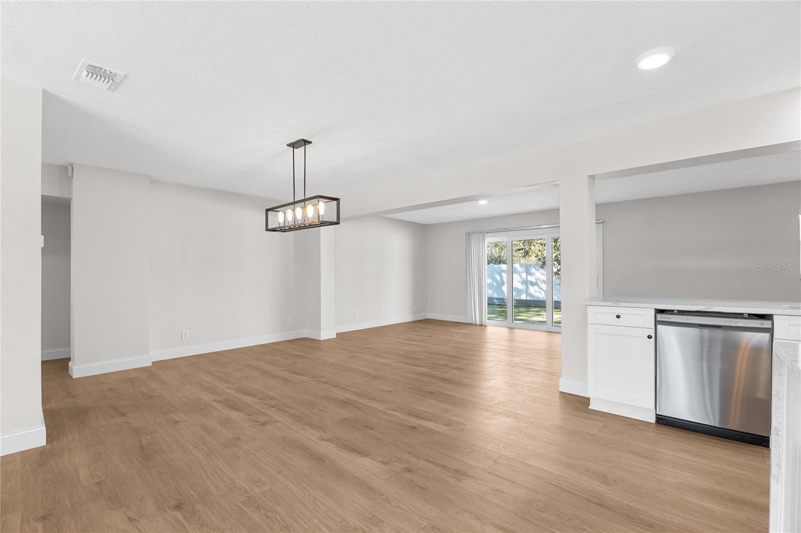 Image 12 of 31 For 1905 West Shore Boulevard