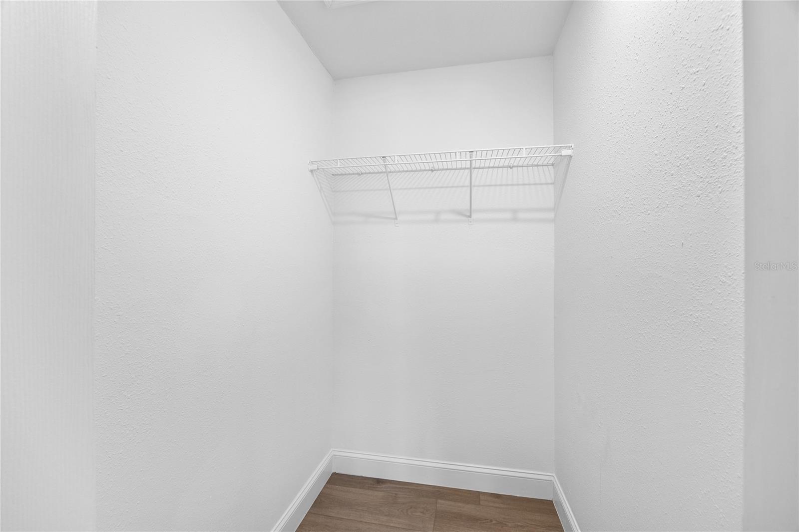 Image 17 of 31 For 1905 West Shore Boulevard