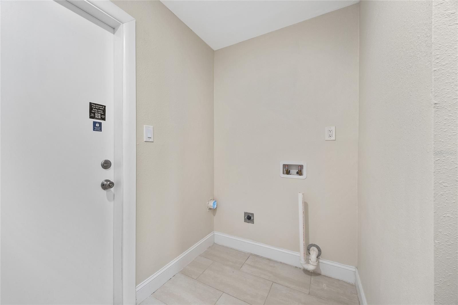 Image 26 of 31 For 1905 West Shore Boulevard