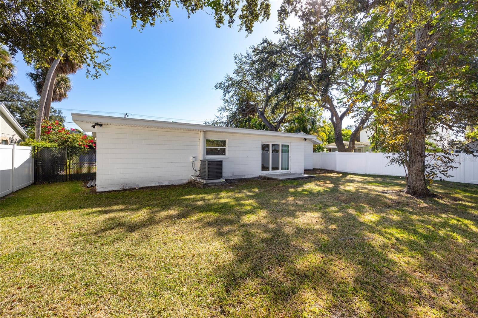 Image 28 of 31 For 1905 West Shore Boulevard