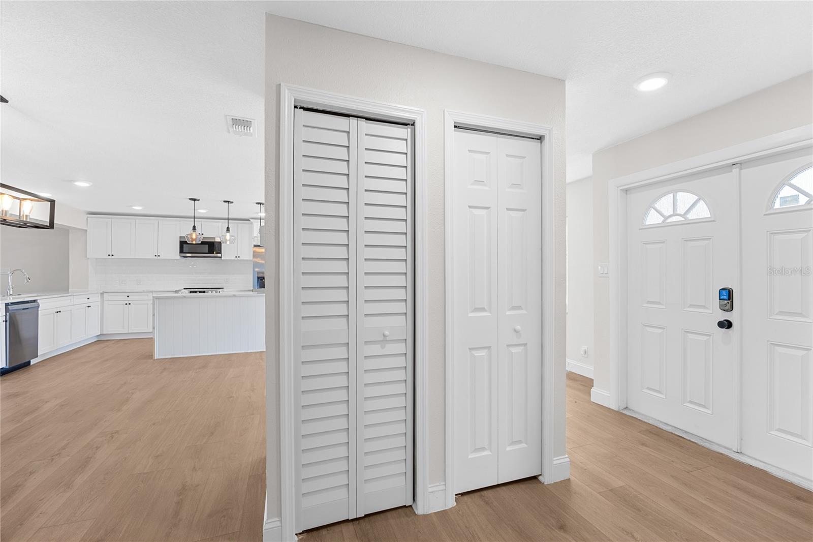 Image 7 of 31 For 1905 West Shore Boulevard