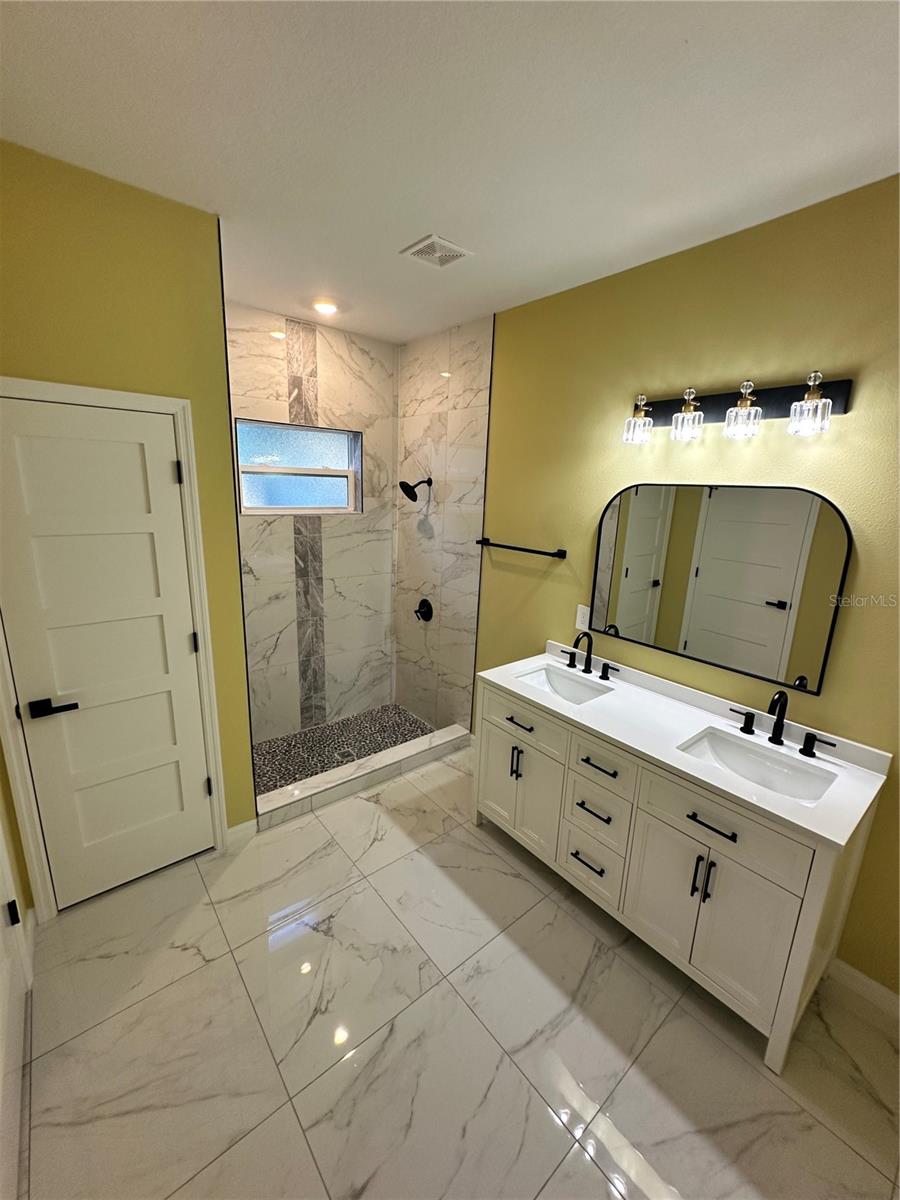 Image 17 of 36 For 419 Tillman Avenue