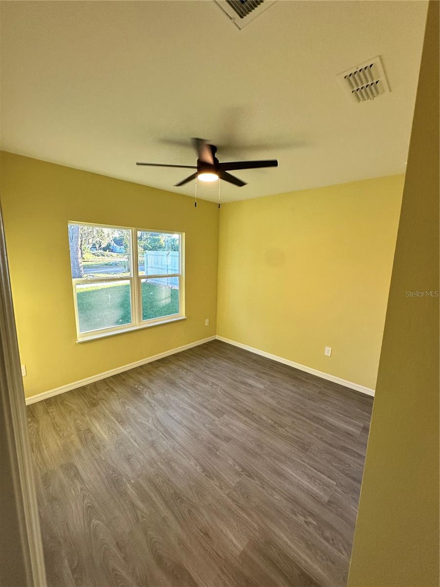 Image 24 of 36 For 419 Tillman Avenue