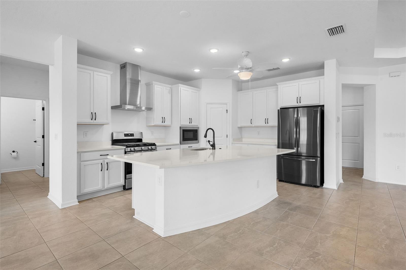 Image 21 of 60 For 19819 Tattnall Way