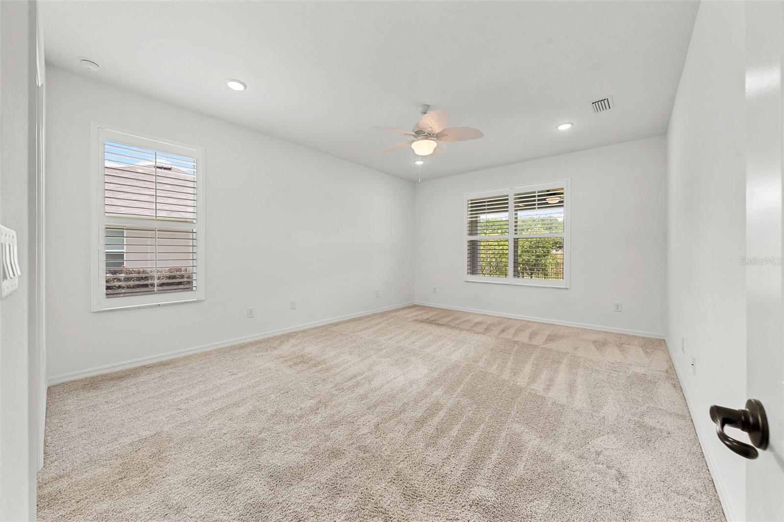 Image 32 of 60 For 19819 Tattnall Way