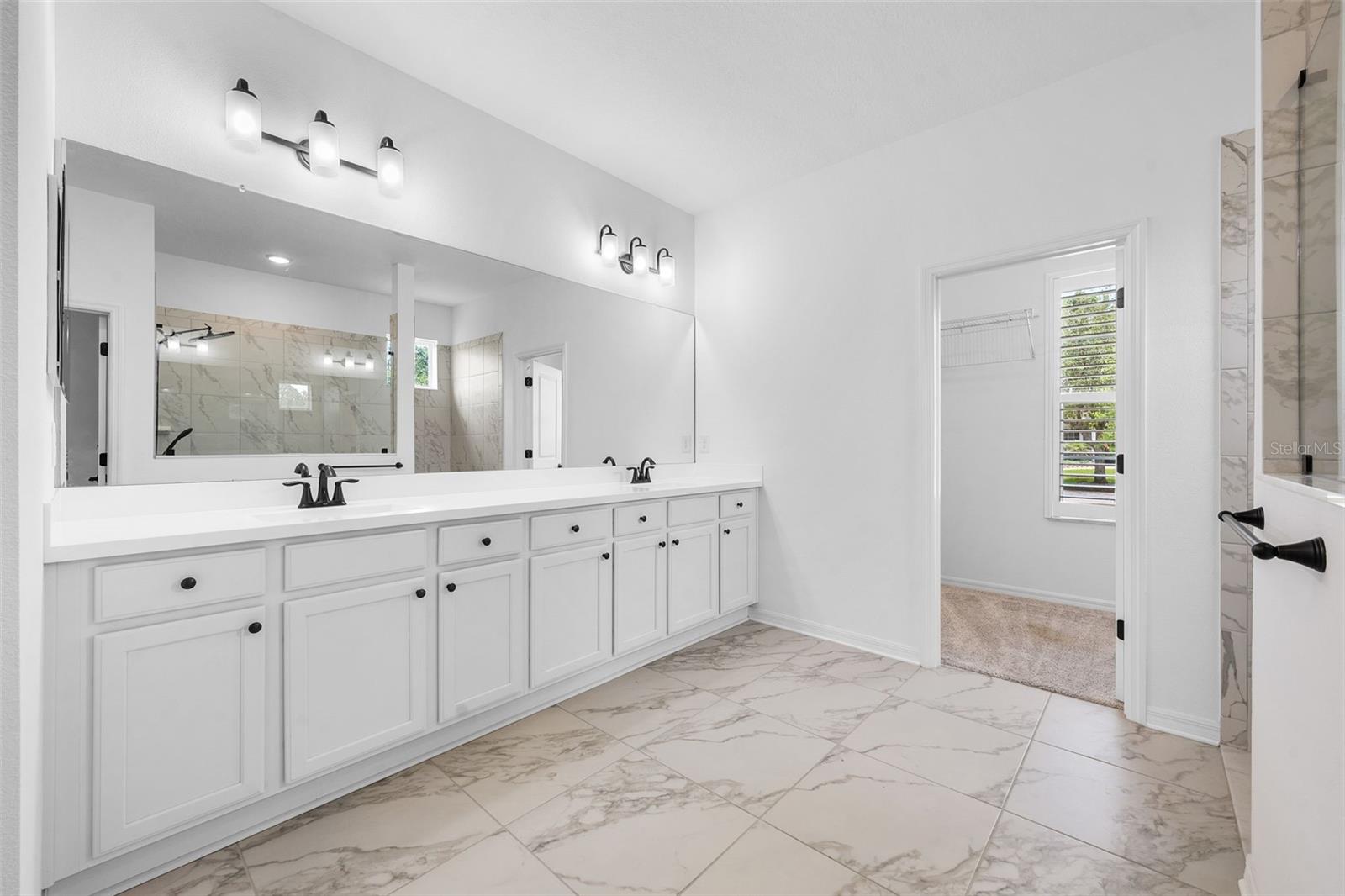 Image 37 of 60 For 19819 Tattnall Way