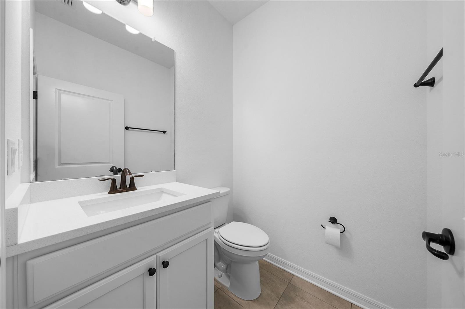 Image 41 of 60 For 19819 Tattnall Way