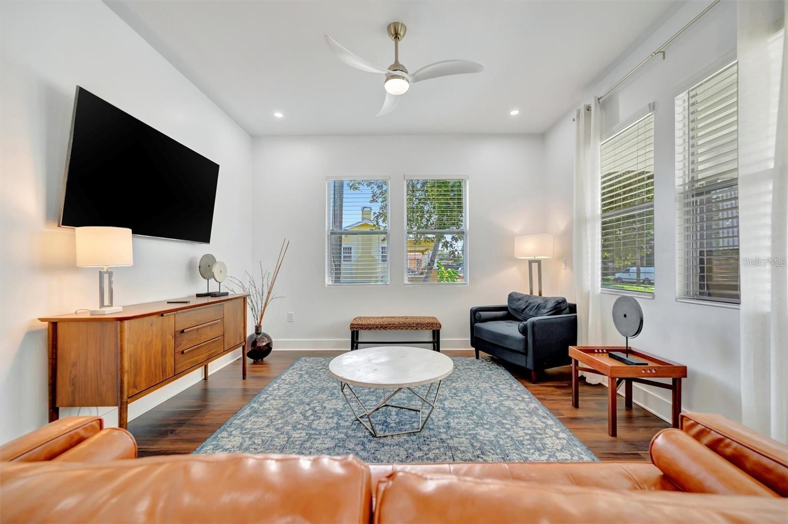 Image 10 of 42 For 2318 9th Avenue