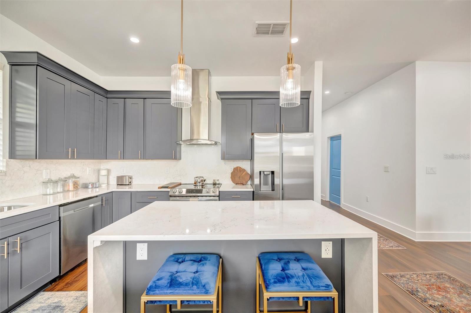 Image 13 of 42 For 2318 9th Avenue