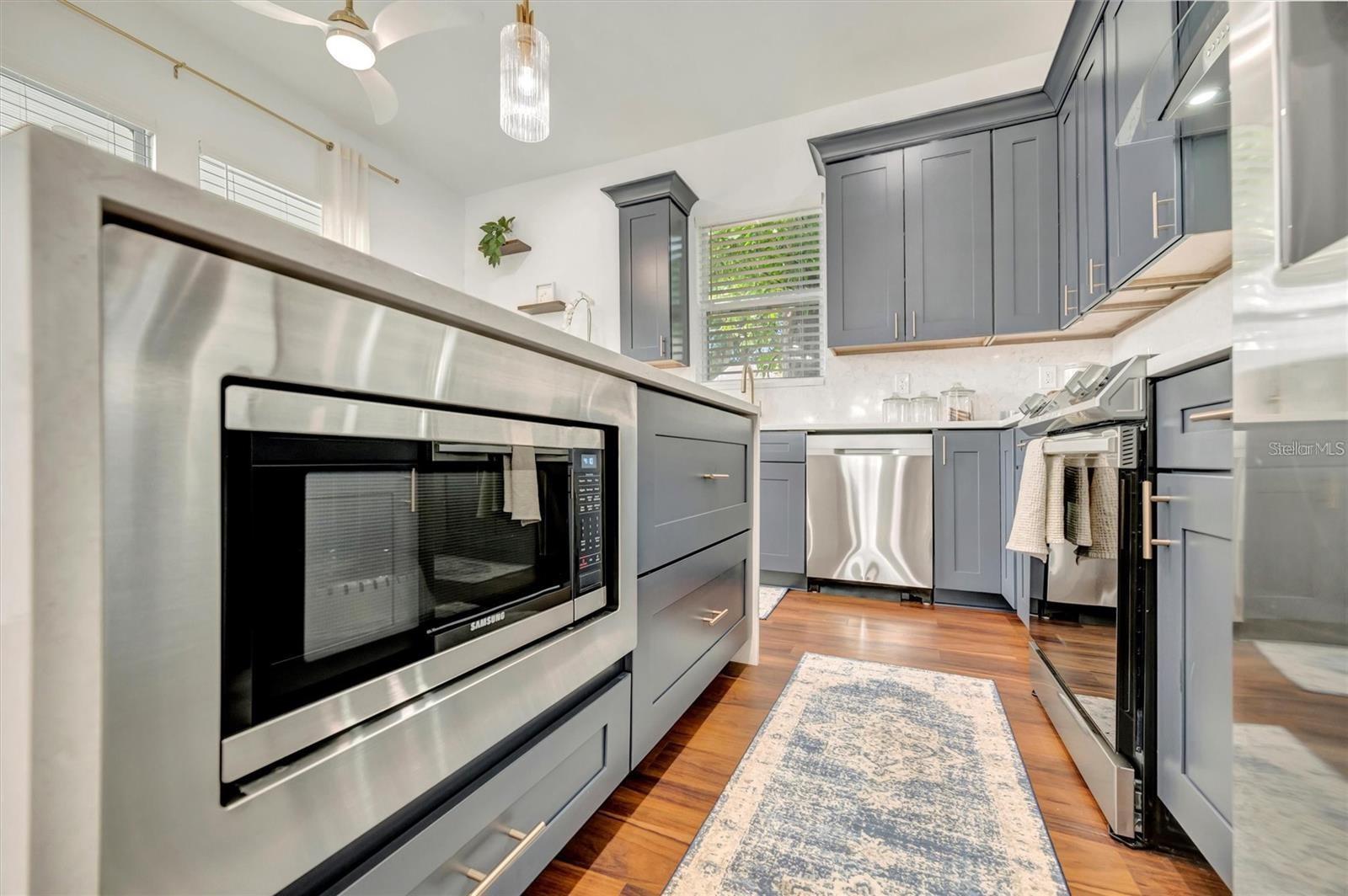 Image 16 of 42 For 2318 9th Avenue