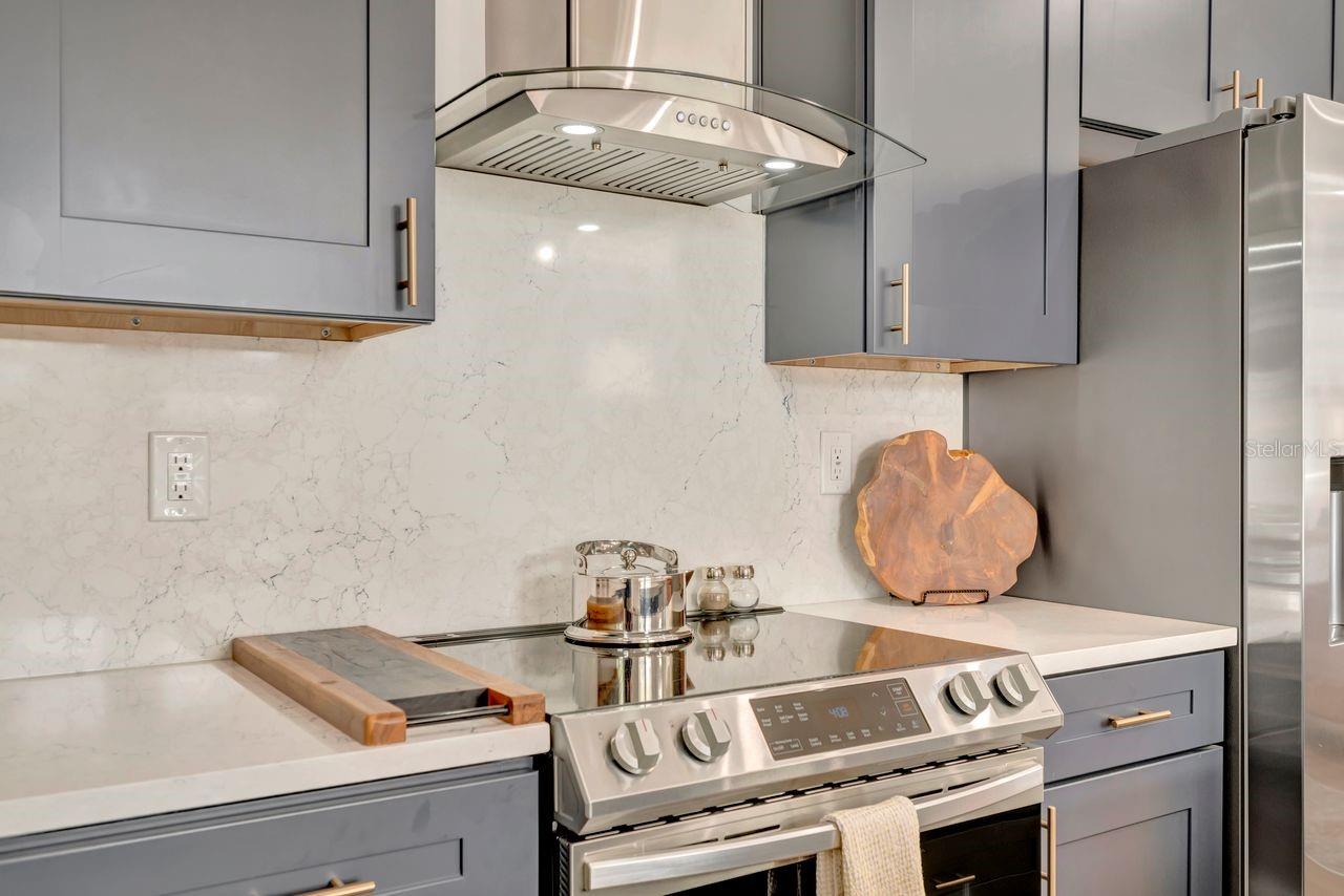 Image 17 of 42 For 2318 9th Avenue