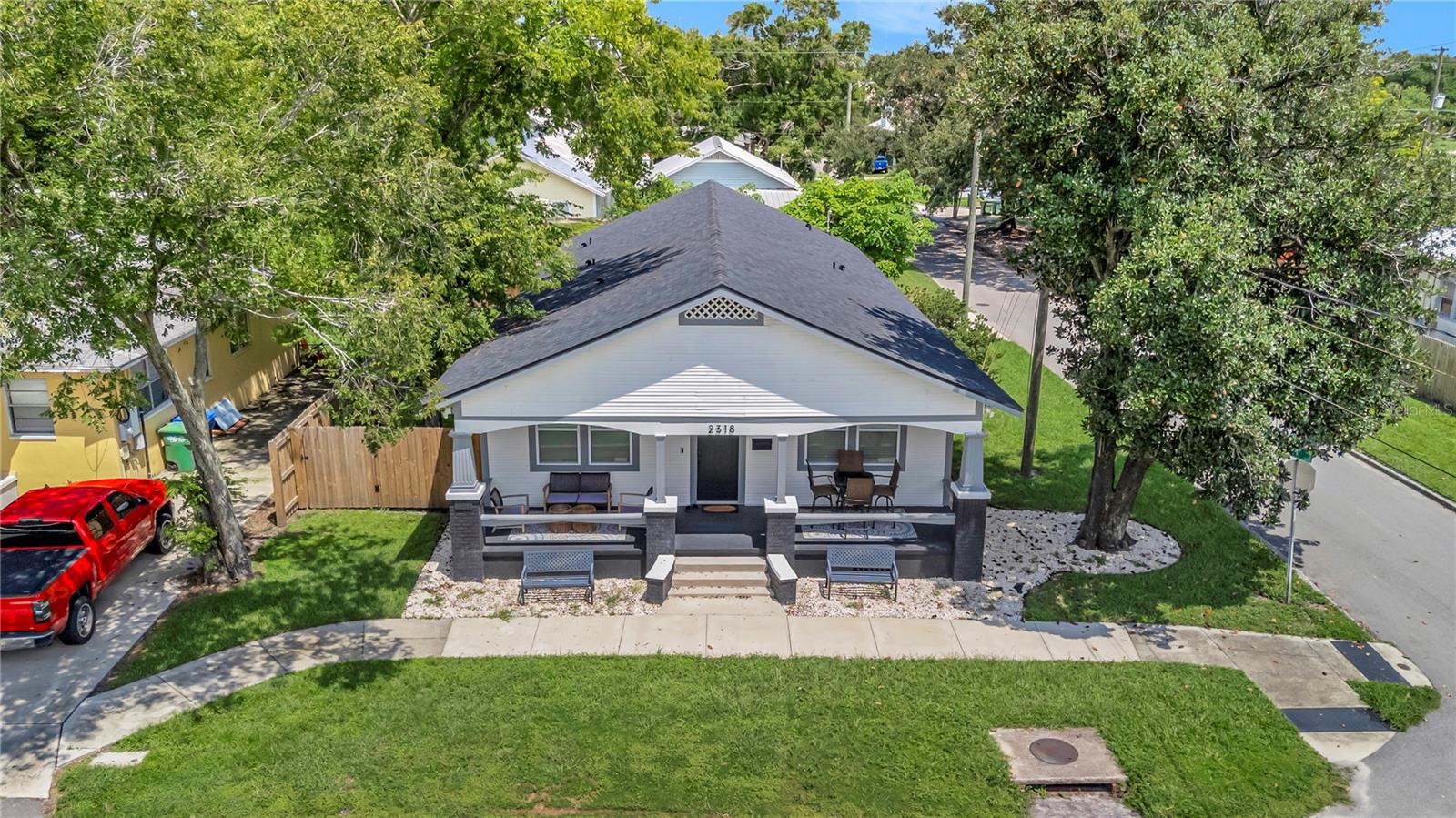 Image 2 of 42 For 2318 9th Avenue