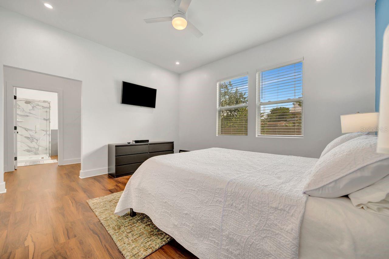 Image 28 of 42 For 2318 9th Avenue