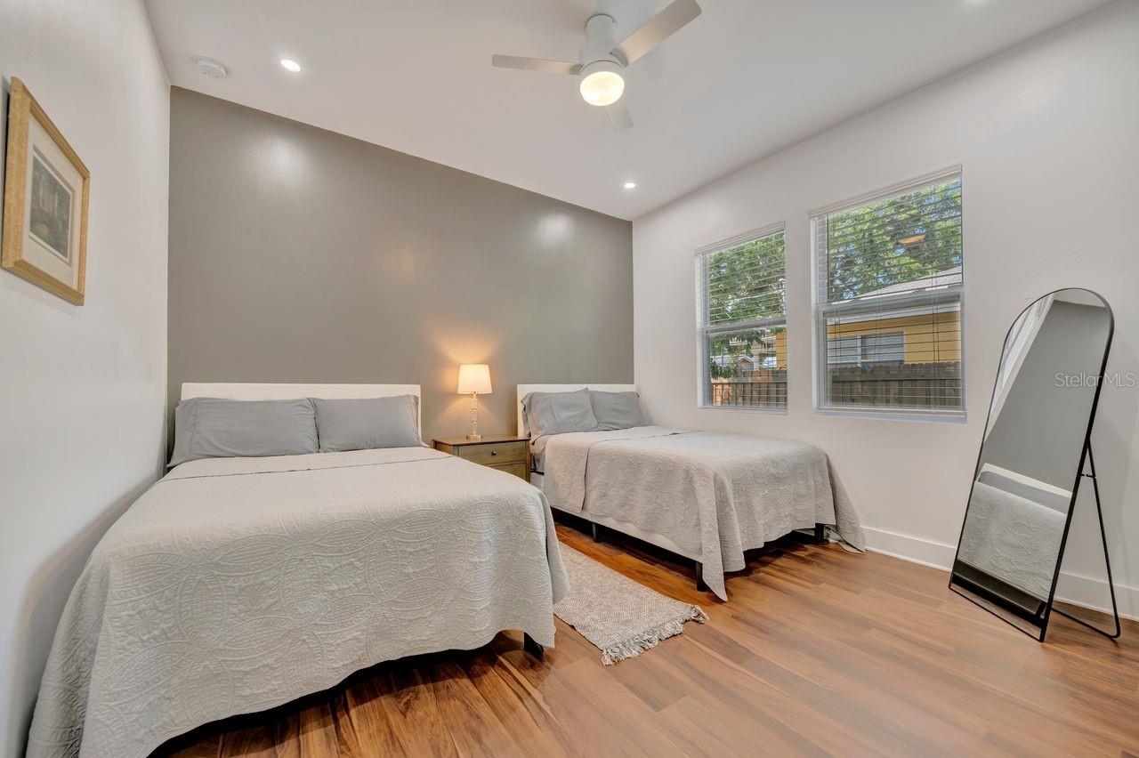 Image 31 of 42 For 2318 9th Avenue