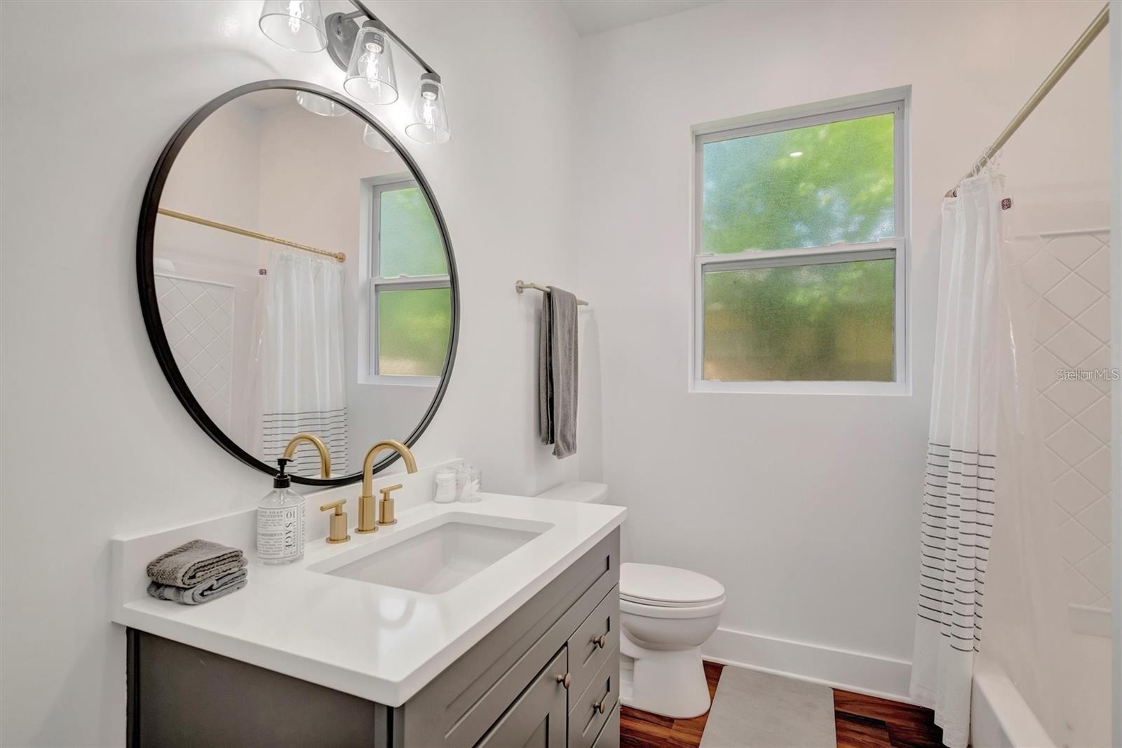 Image 32 of 42 For 2318 9th Avenue