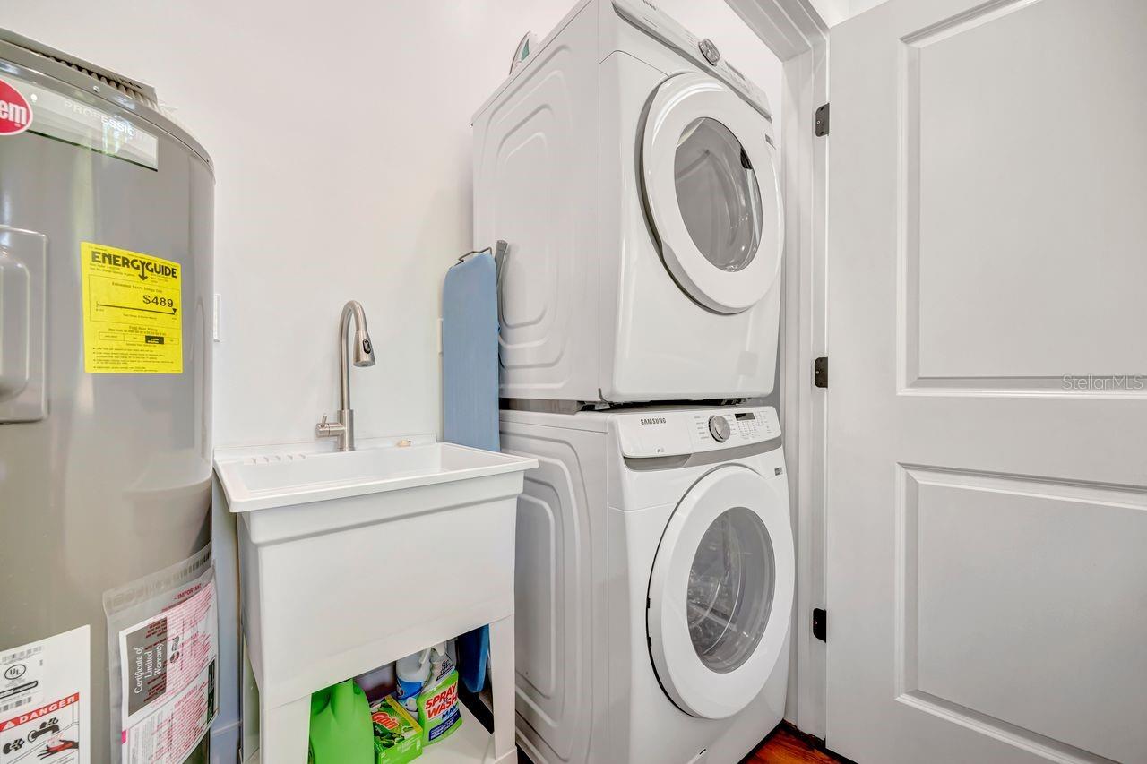 Image 35 of 42 For 2318 9th Avenue