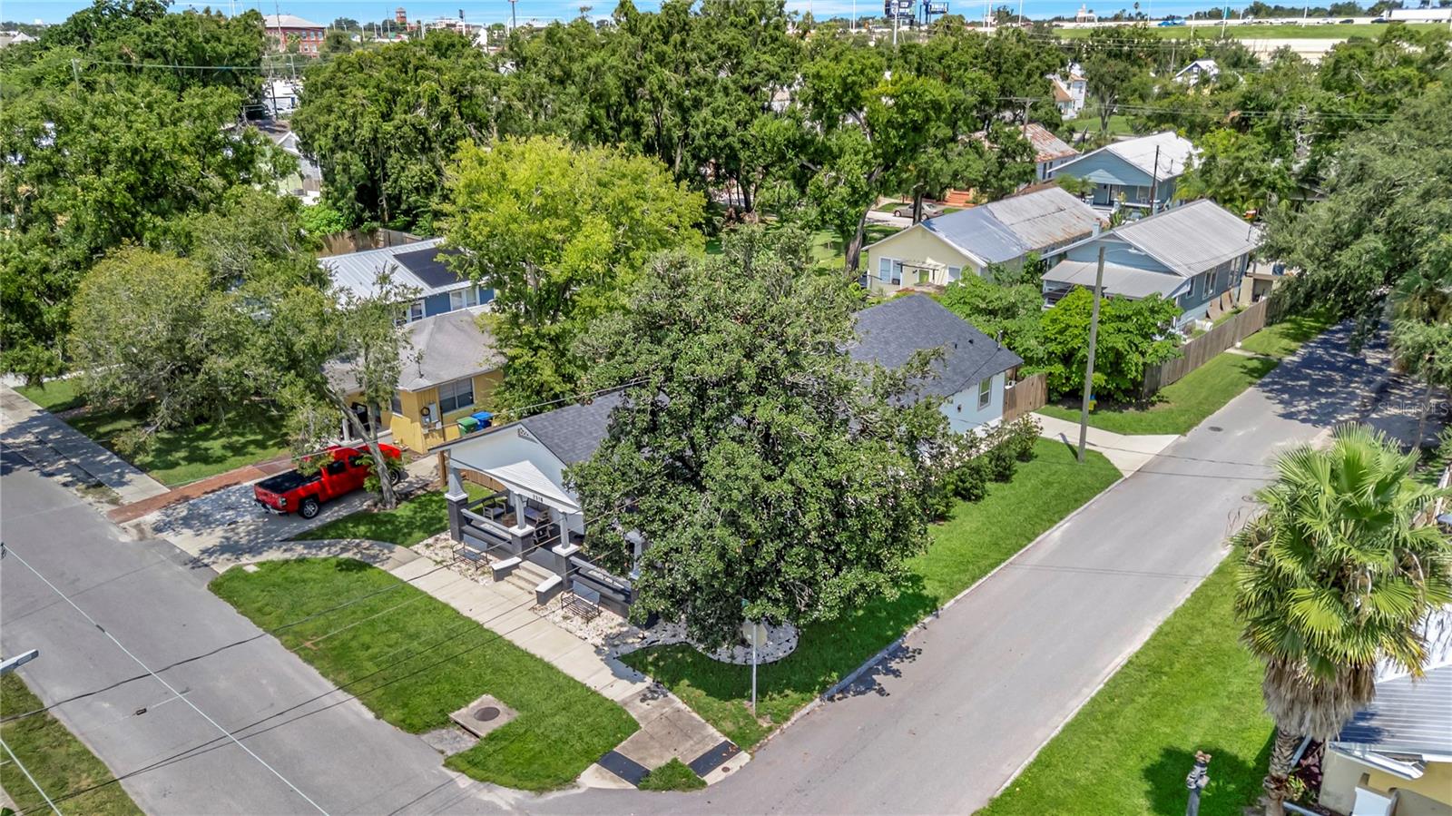 Image 4 of 42 For 2318 9th Avenue