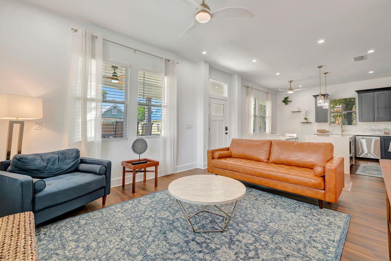 Image 9 of 42 For 2318 9th Avenue