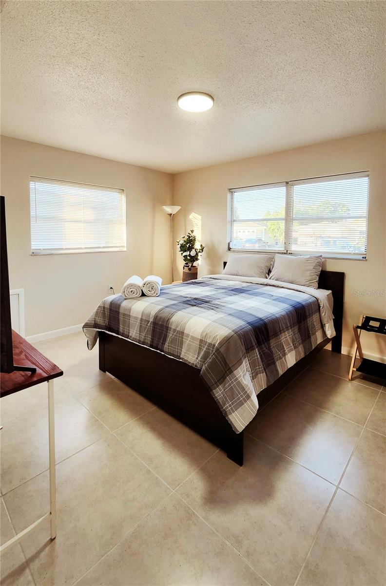 Image 23 of 24 For 9709 Lakeside Lane