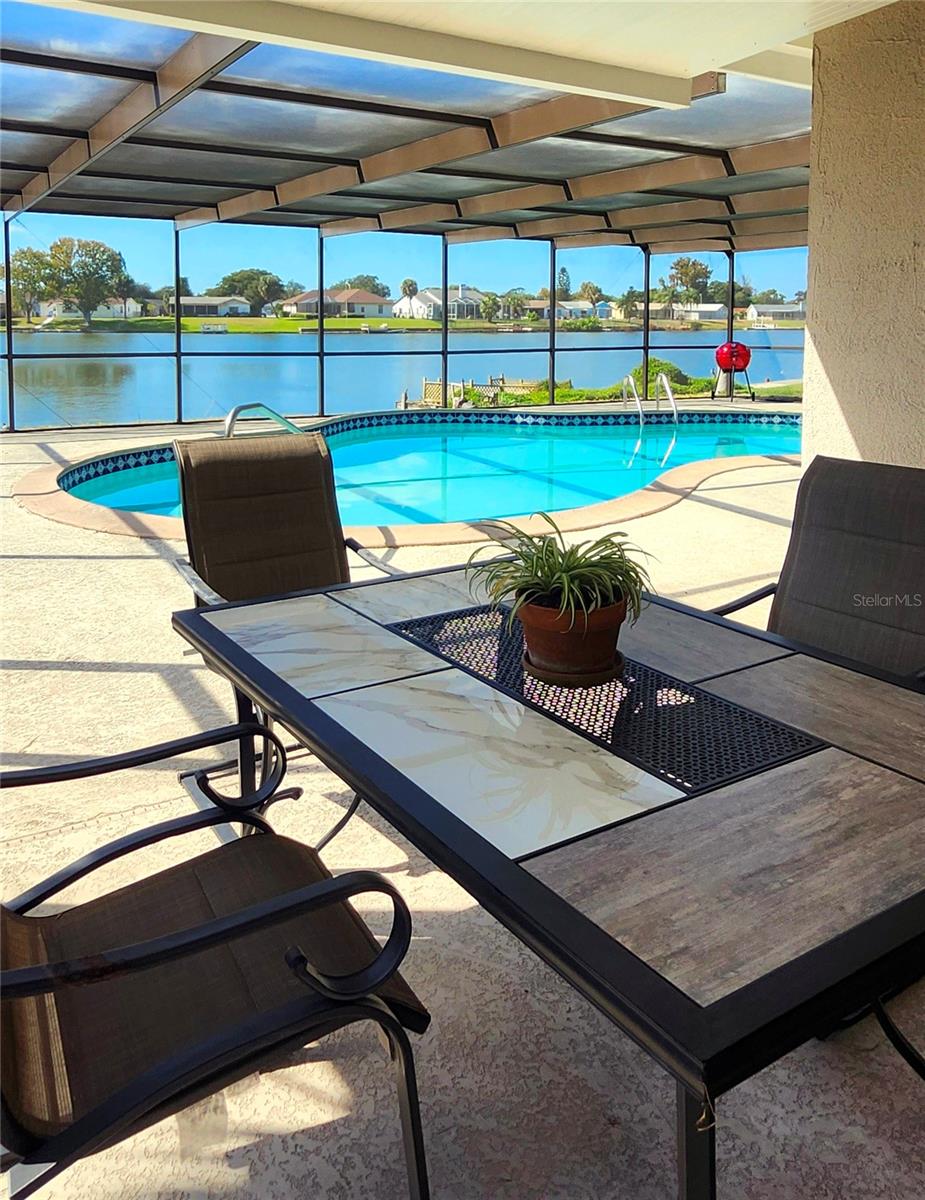 Image 6 of 24 For 9709 Lakeside Lane