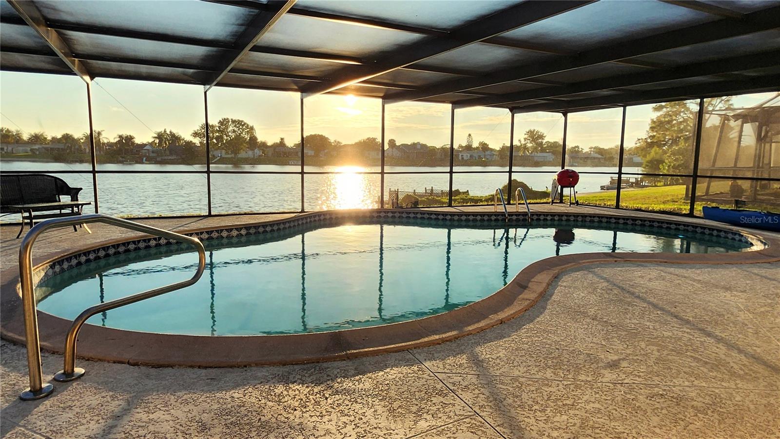 Image 7 of 24 For 9709 Lakeside Lane