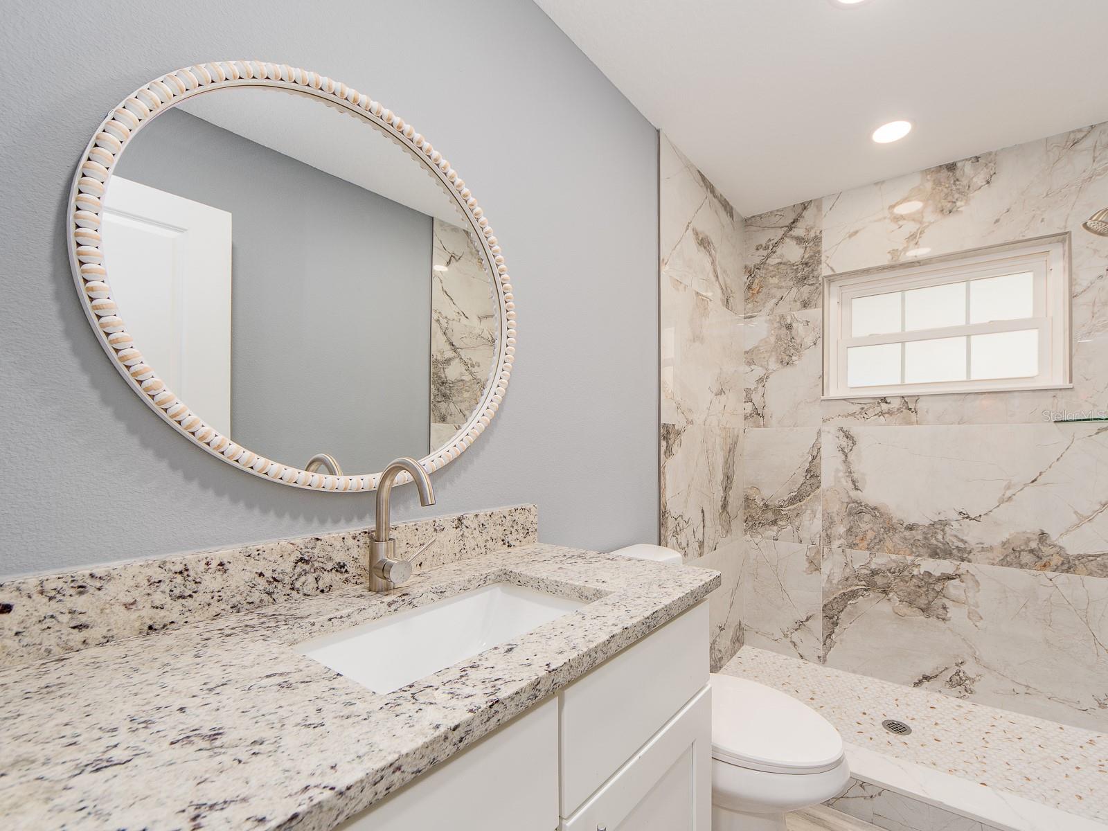 Image 18 of 29 For 1596 Evergreen Avenue