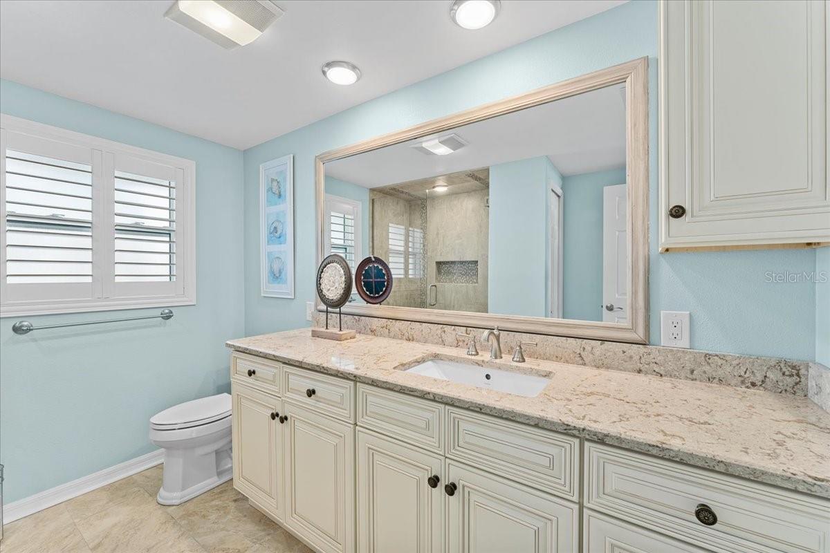 Image 25 of 76 For 5028 Ensign Loop