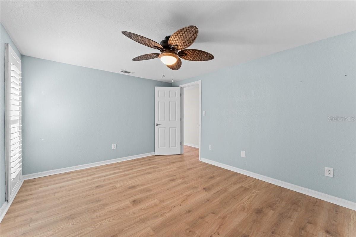 Image 29 of 76 For 5028 Ensign Loop