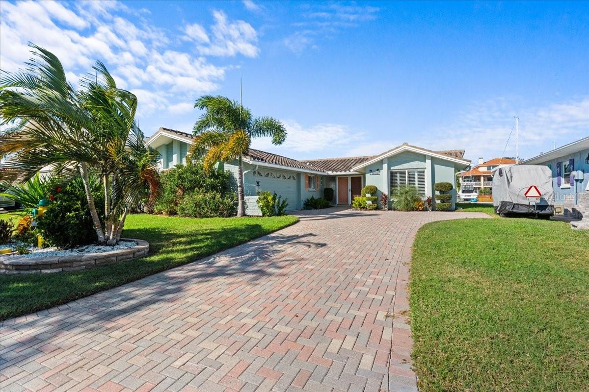 Image 4 of 76 For 5028 Ensign Loop