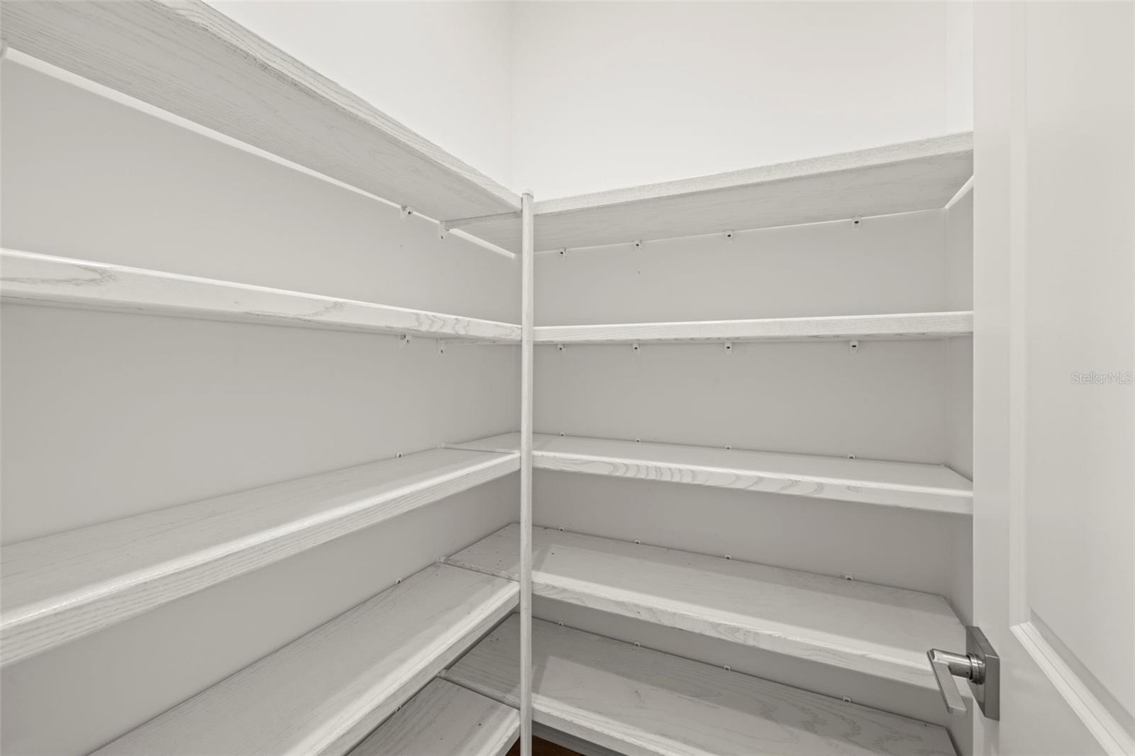 Image 10 of 35 For 4605 San Jose Street