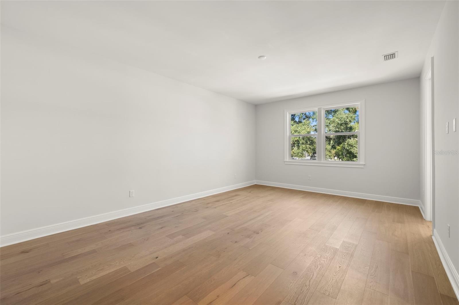 Image 29 of 35 For 4605 San Jose Street