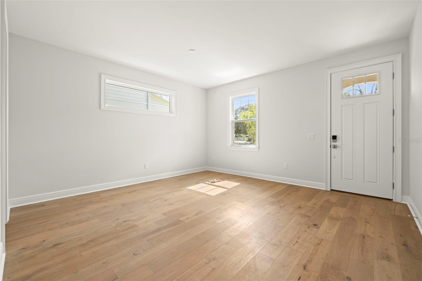 Image 4 of 35 For 4605 San Jose Street