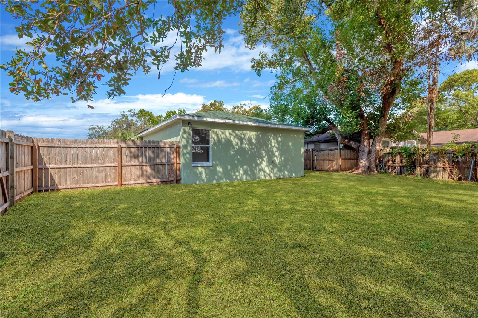 Image 18 of 20 For 1217 Ball Street