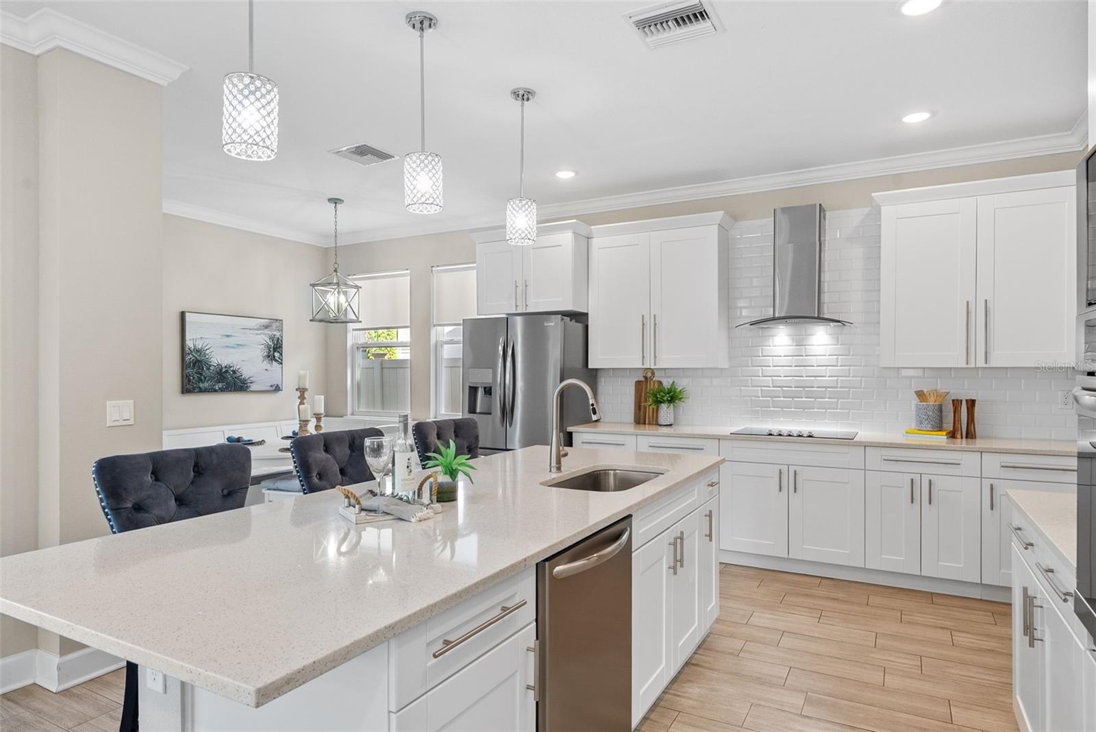 Image 17 of 48 For 2211 Burlington Avenue N