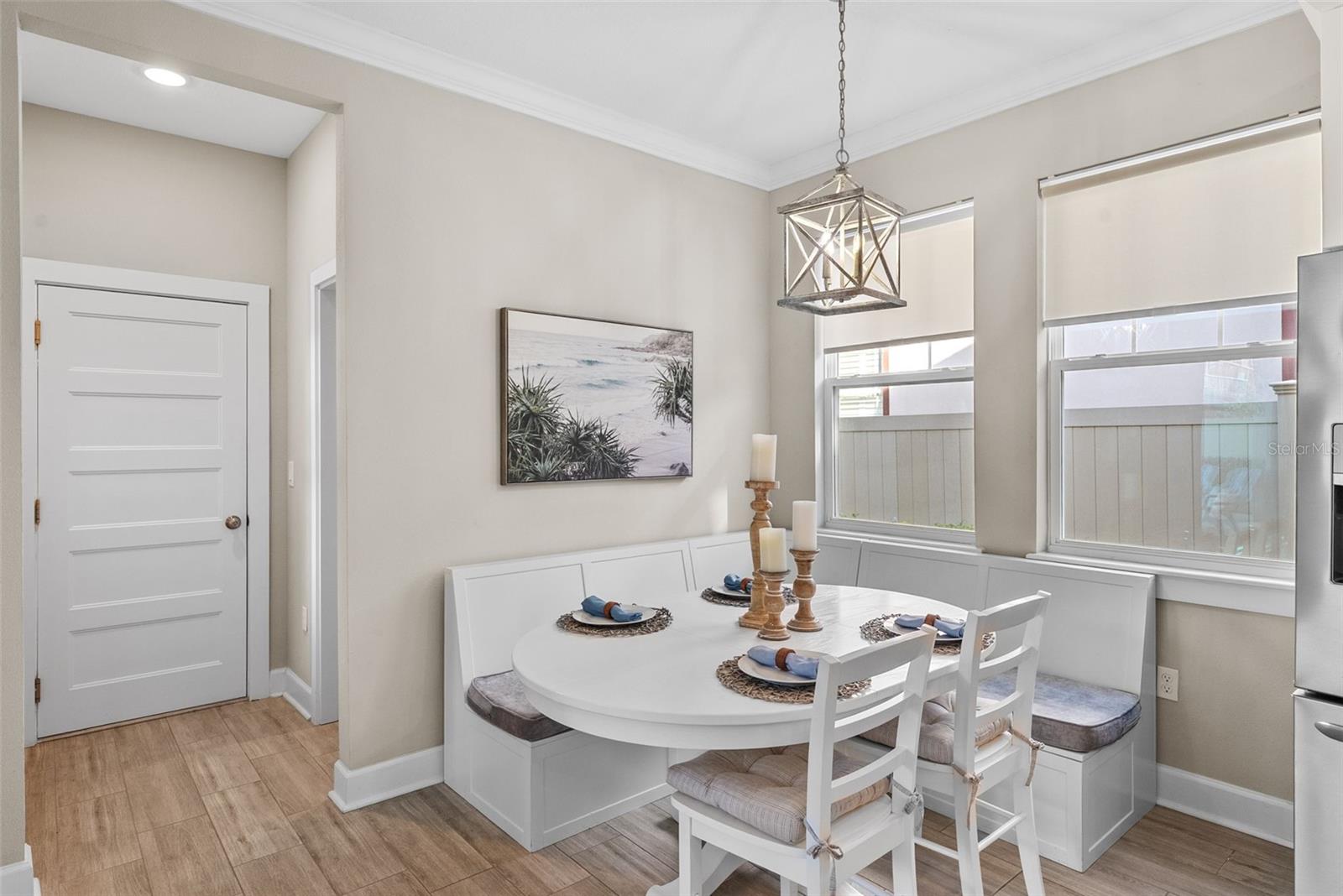 Image 18 of 48 For 2211 Burlington Avenue N