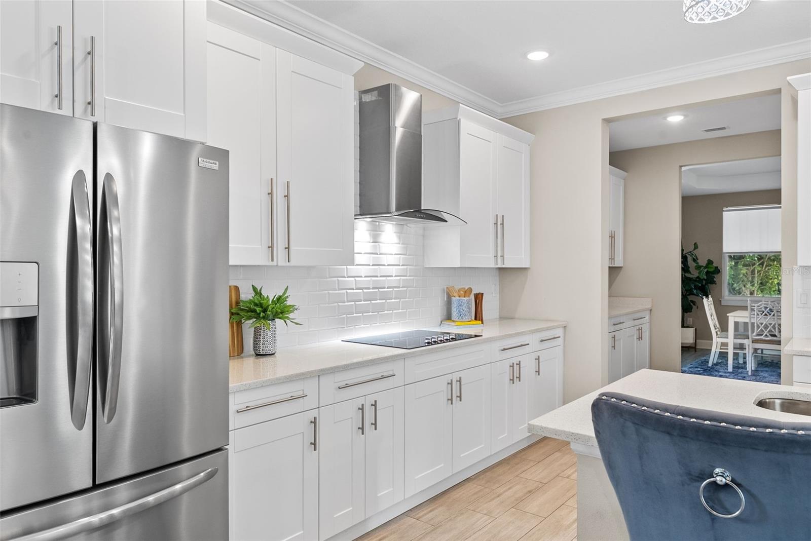 Image 21 of 48 For 2211 Burlington Avenue N