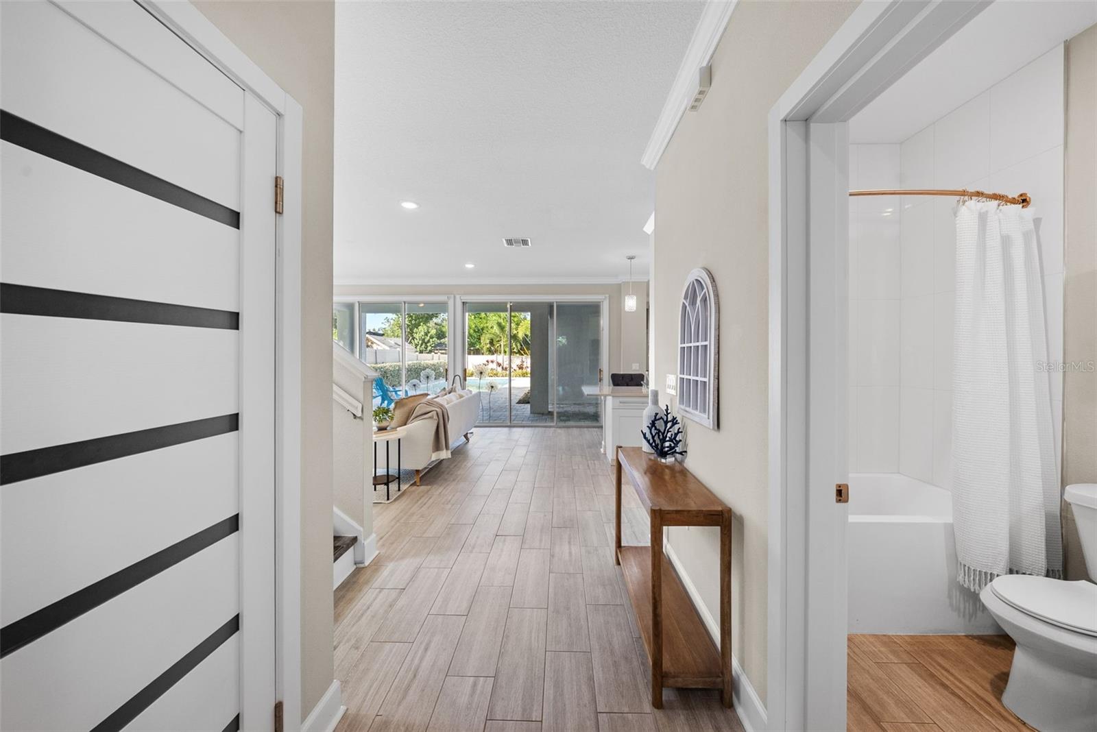 Image 23 of 48 For 2211 Burlington Avenue N