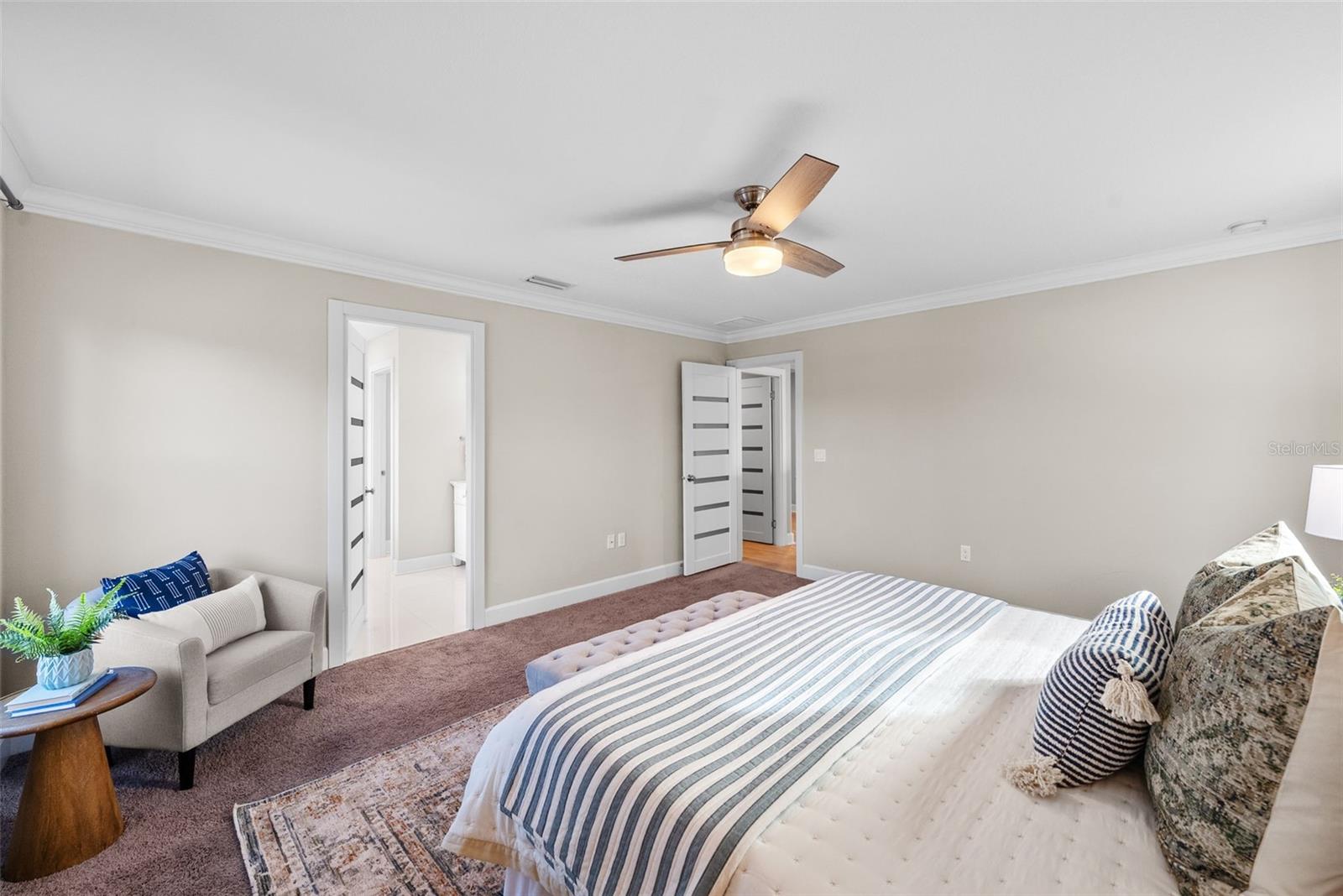 Image 27 of 48 For 2211 Burlington Avenue N