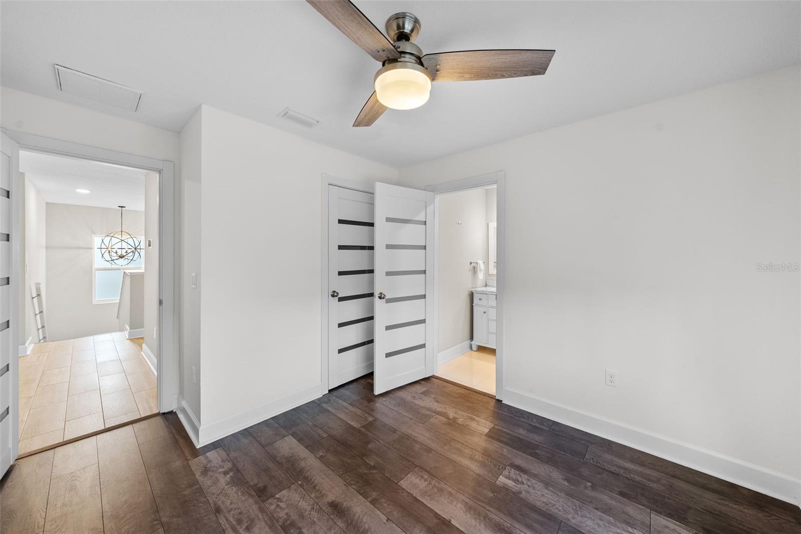 Image 39 of 48 For 2211 Burlington Avenue N