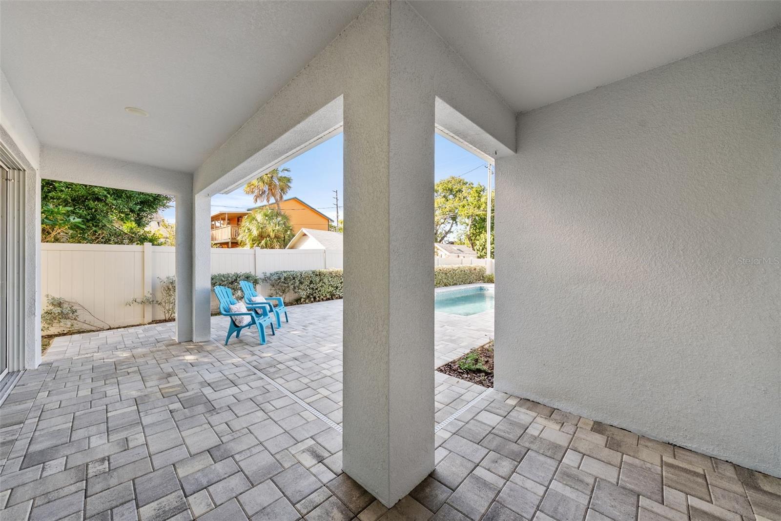 Image 42 of 48 For 2211 Burlington Avenue N