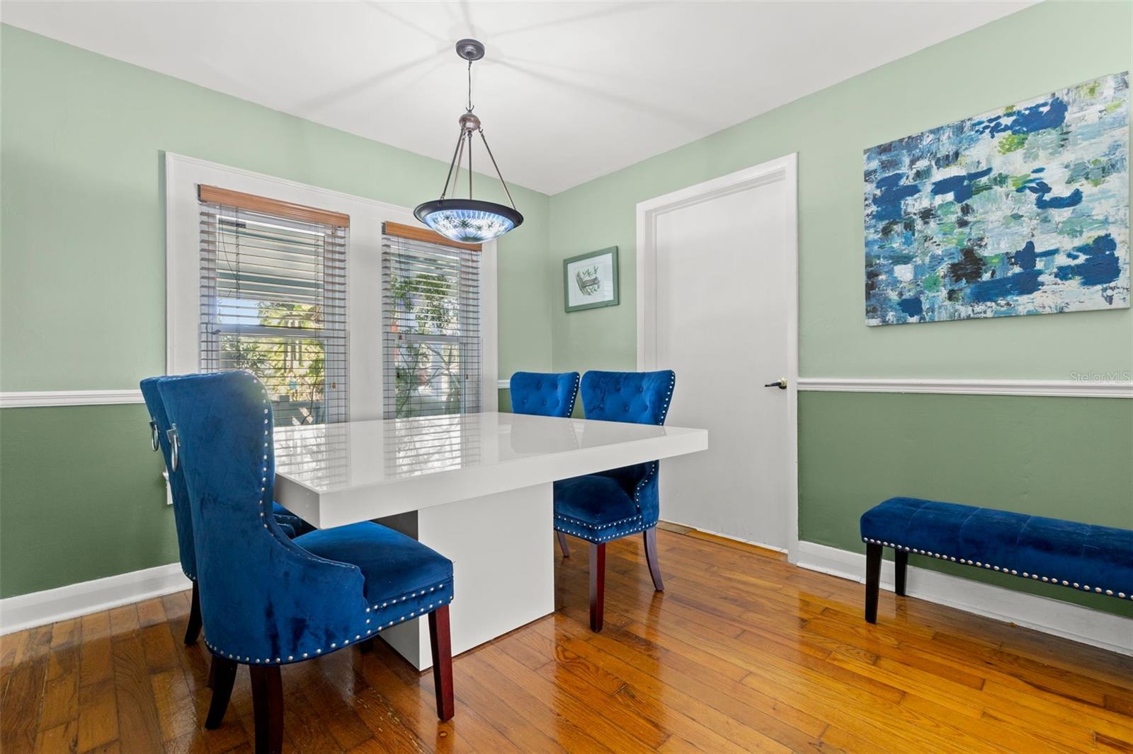 Image 14 of 42 For 8106 Boulevard