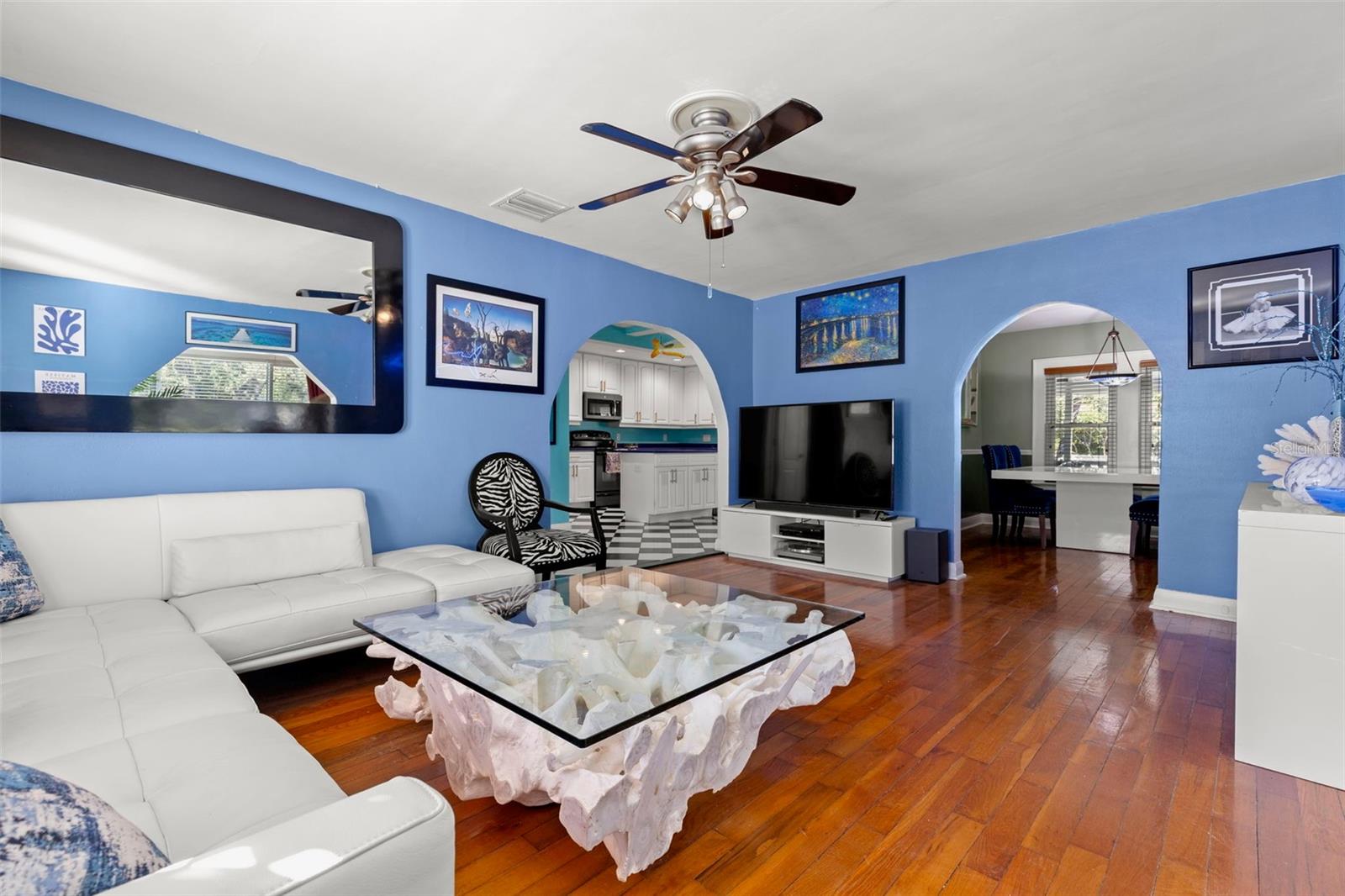 Image 16 of 42 For 8106 Boulevard