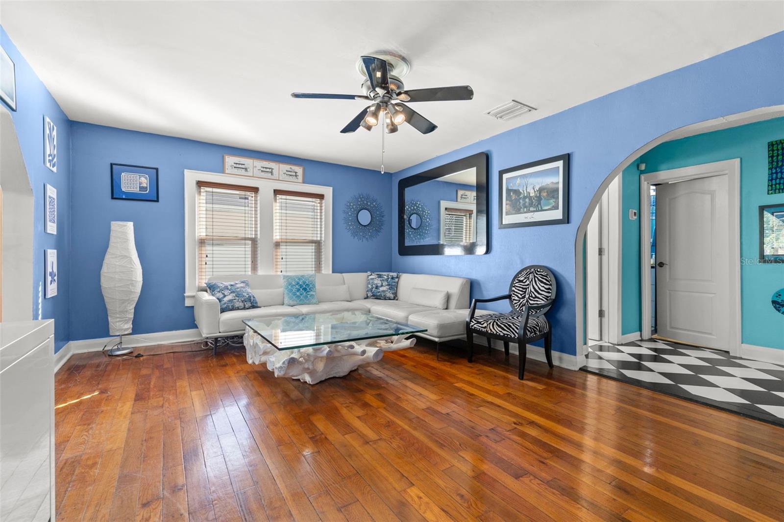 Image 17 of 42 For 8106 Boulevard